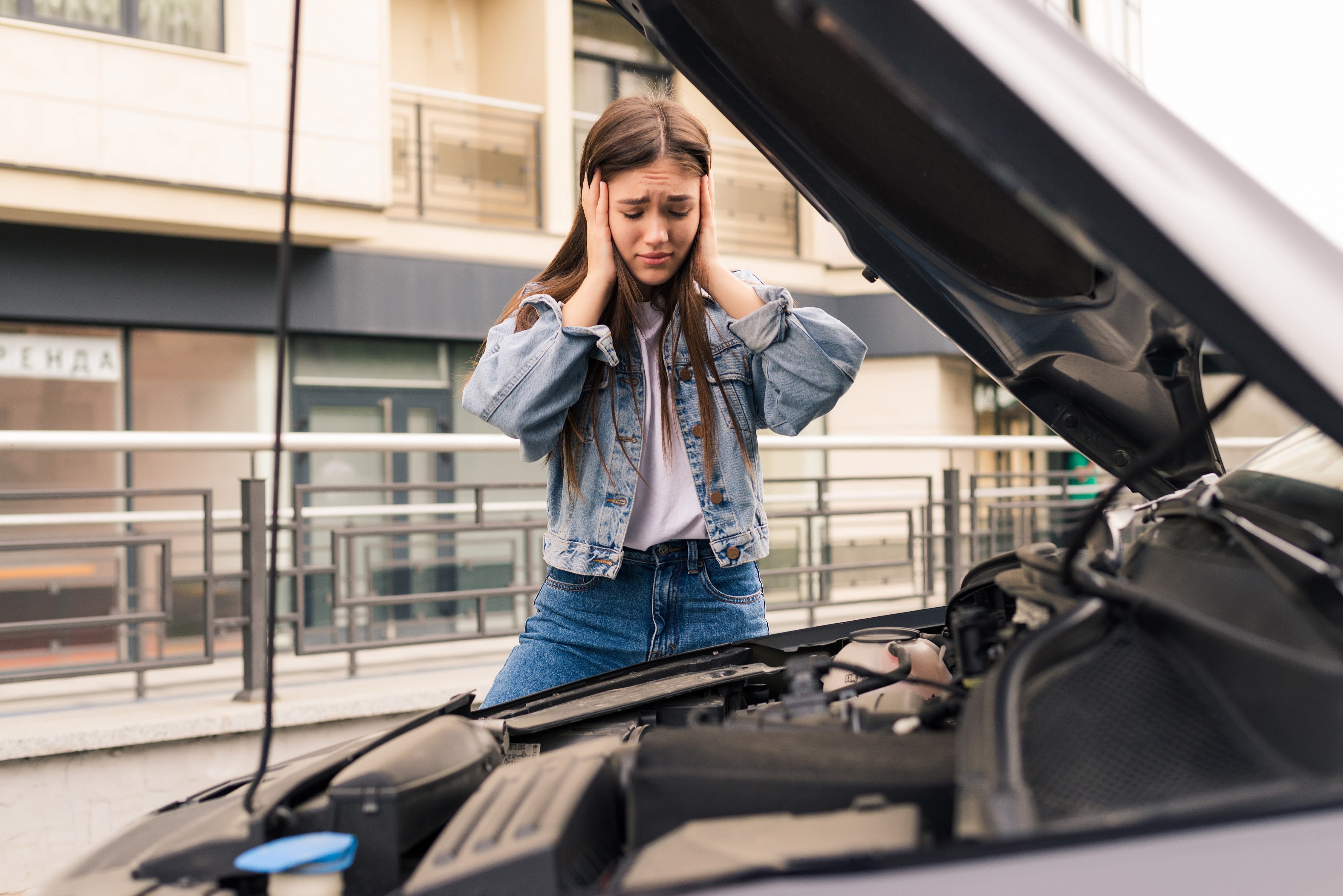 Why You Shouldn’t Ignore Small Vehicle Issues on the Road