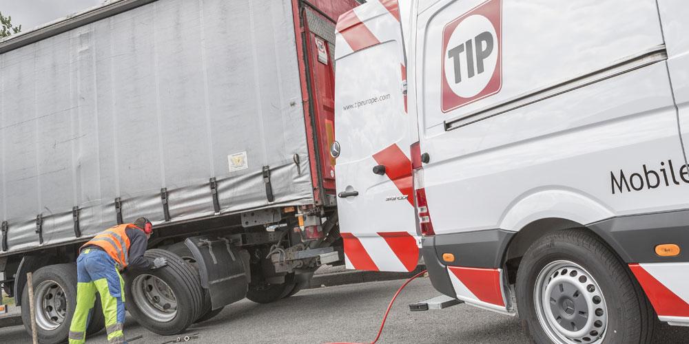 Roadside Assistance for Fleets: What Businesses Need to Know
