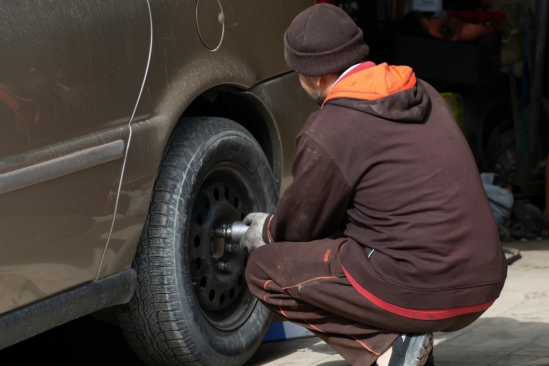 Why Professional Tyre Change Beats Doing It Yourself