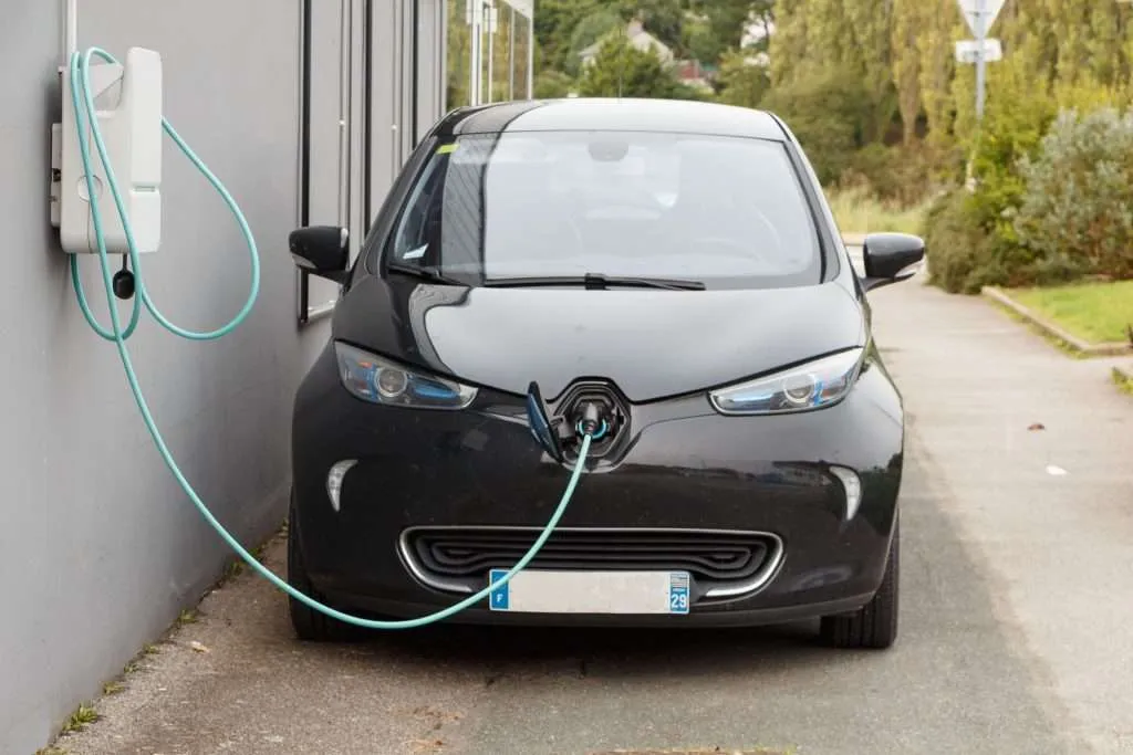 Flat Battery Support for Electric Cars: What You Must Know