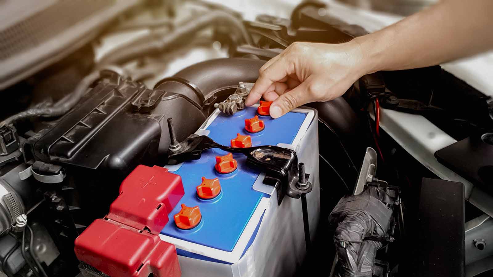 Why Choose Professional Flat Battery Support Over DIY Solutions